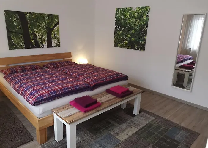 SchwaikApart Sonnige Ferienwohnung in Nähe der Weinberge