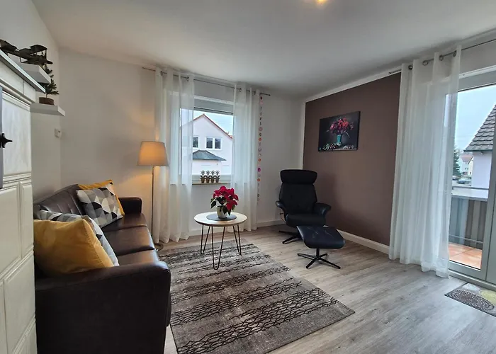 SchwaikApart Sonnige Ferienwohnung in Nähe der Weinberge